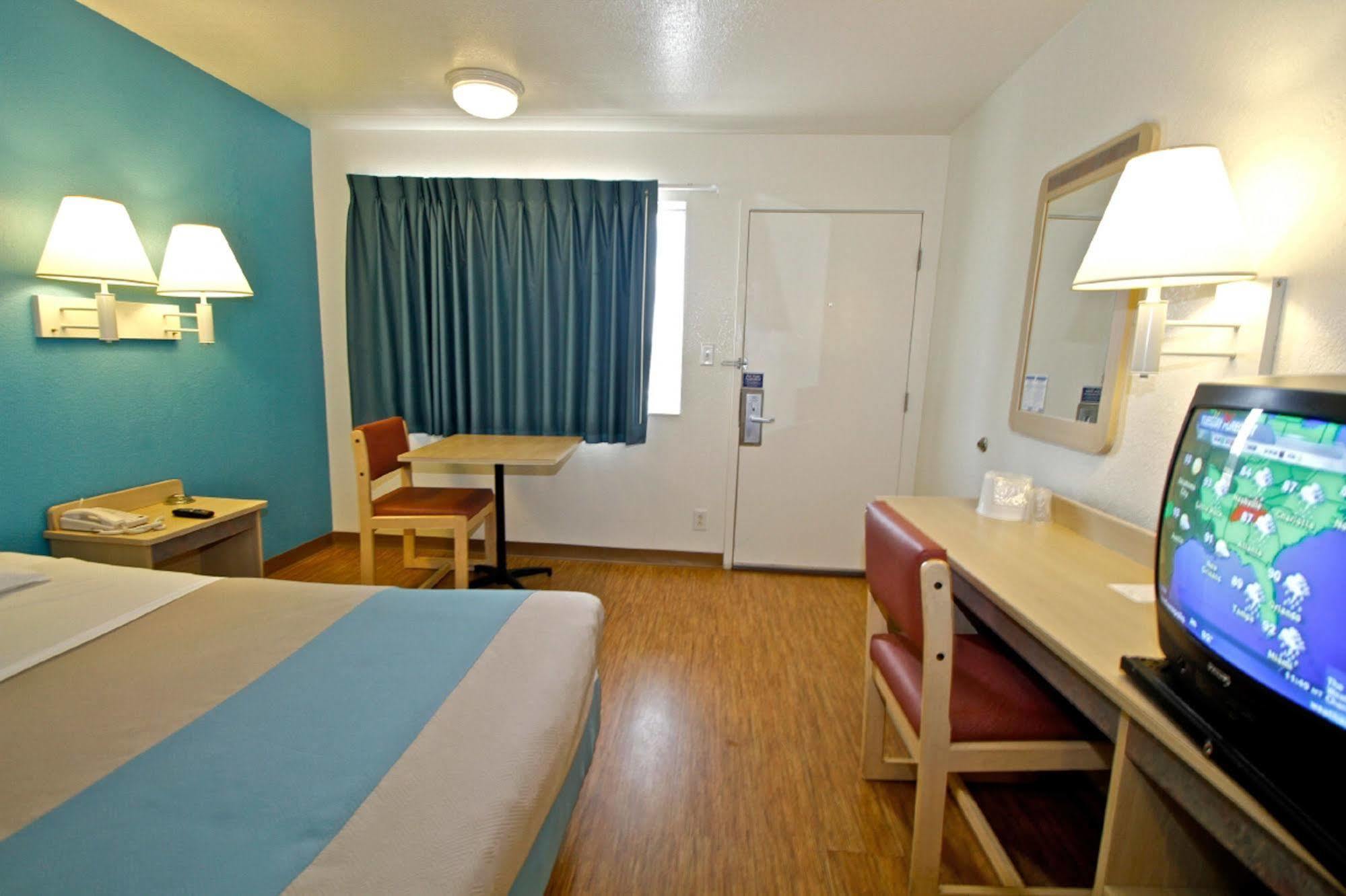 Motel 6-Sandston, Va - Richmond, Va 외부 사진